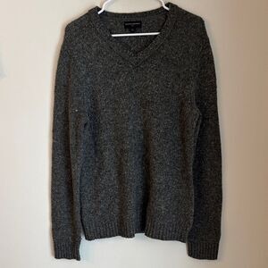 Banana Republic Men’s lambs wool classic v-neck gray speckle knit sweater medium